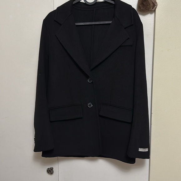 Size S black blazer - Picture 3 of 6